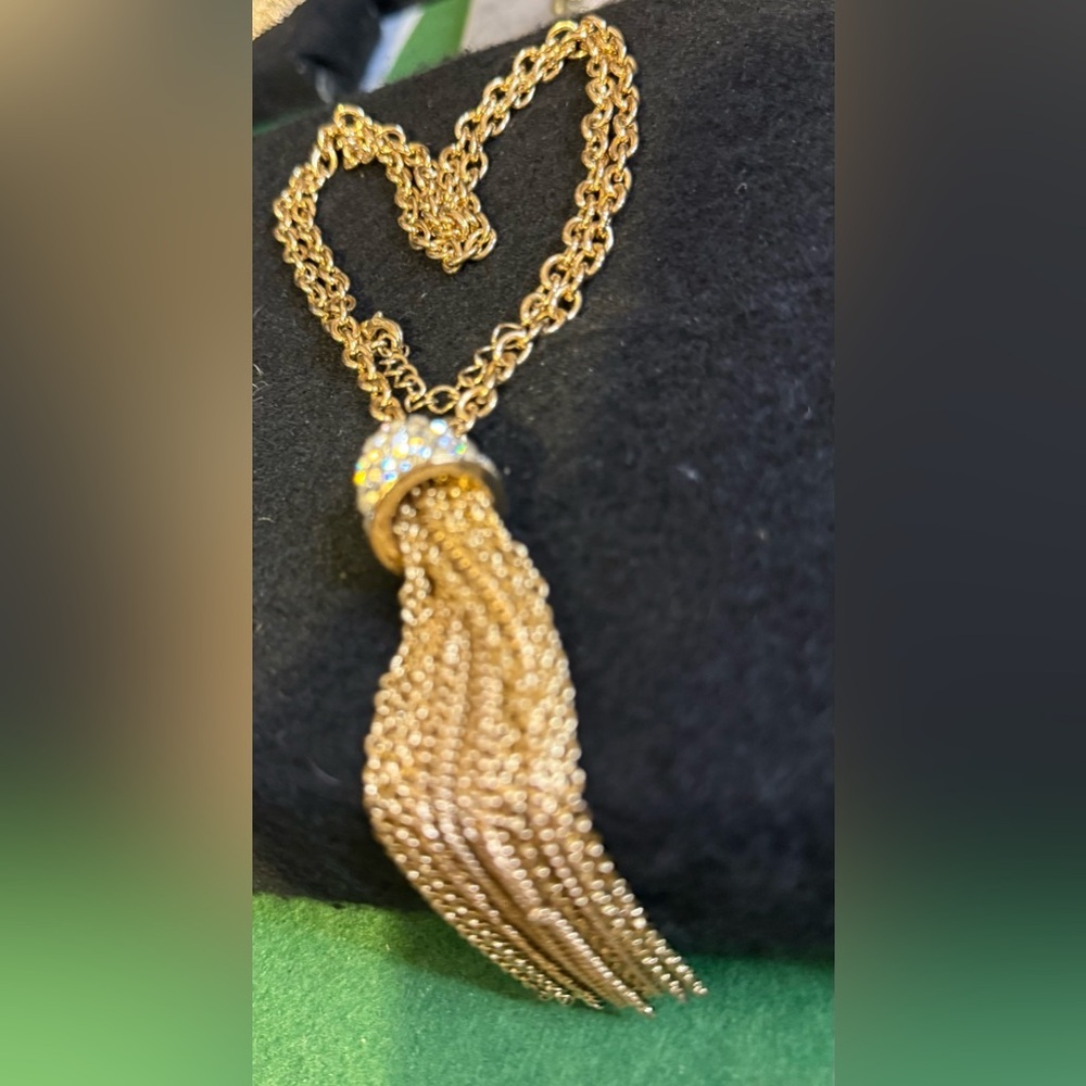 Chic Gold Tassel Necklace